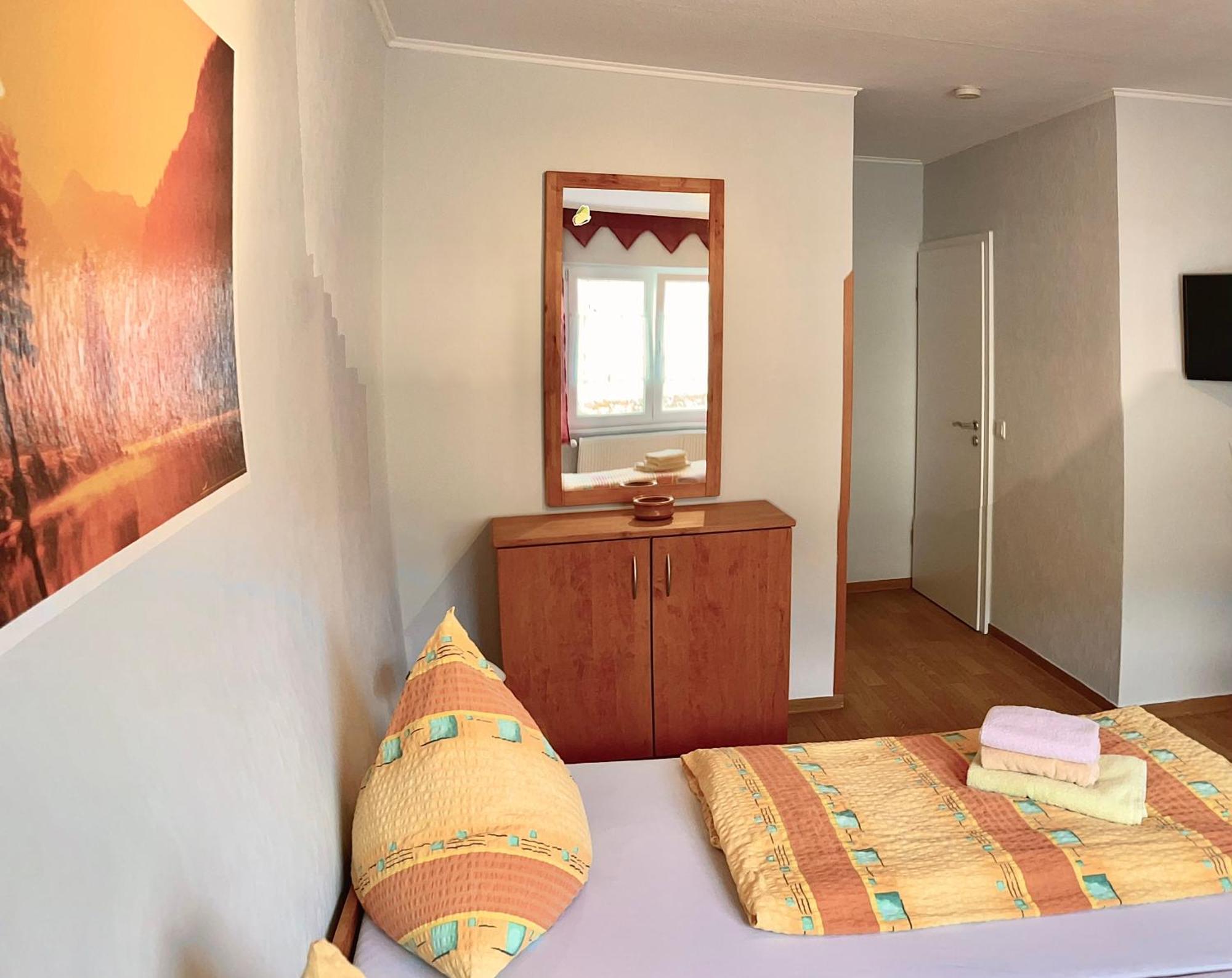 Gaestezimmer Bruno Bremm Bagian luar foto
